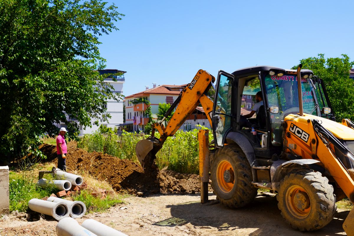 Şehrimizin her köşesinde altyapımızı güçlendirmeye devam ediyoruz.