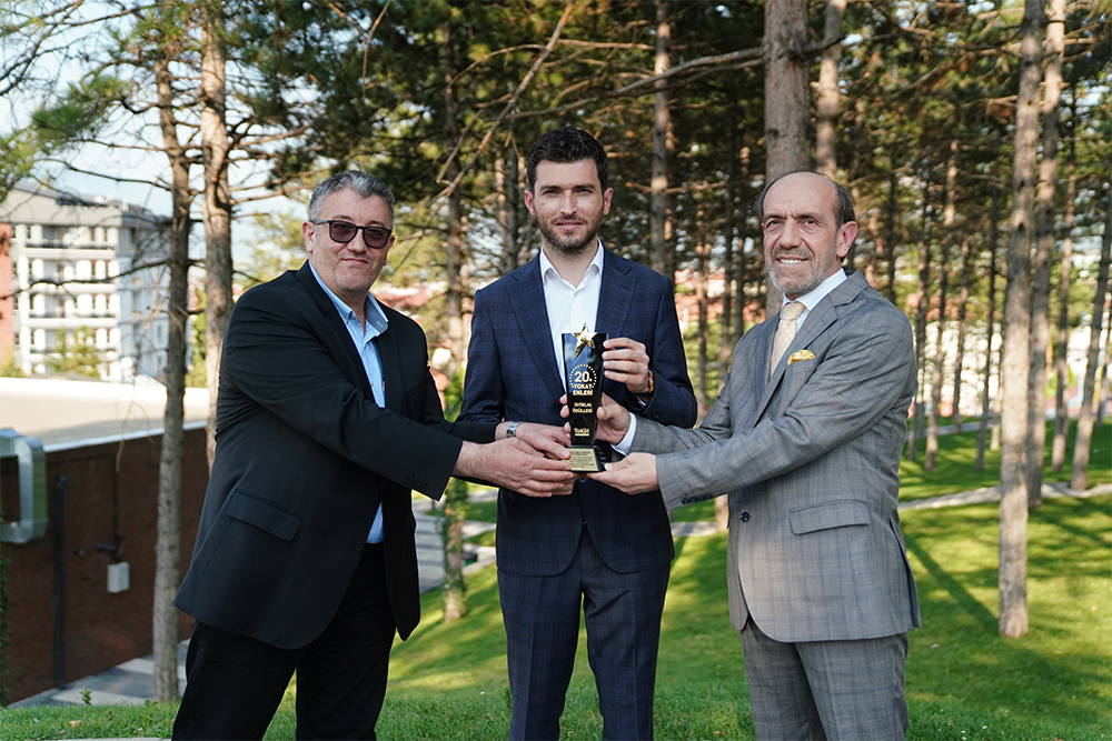 Başkanımız Ödülünü Aldı