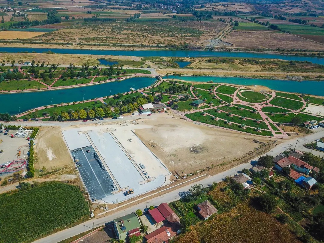 Erbaa'yı daha yaşanabilir bir şehir haline getirmeyi hedefliyor, mutlu ve umutlu bir Erbaa için çalışıyoruz.